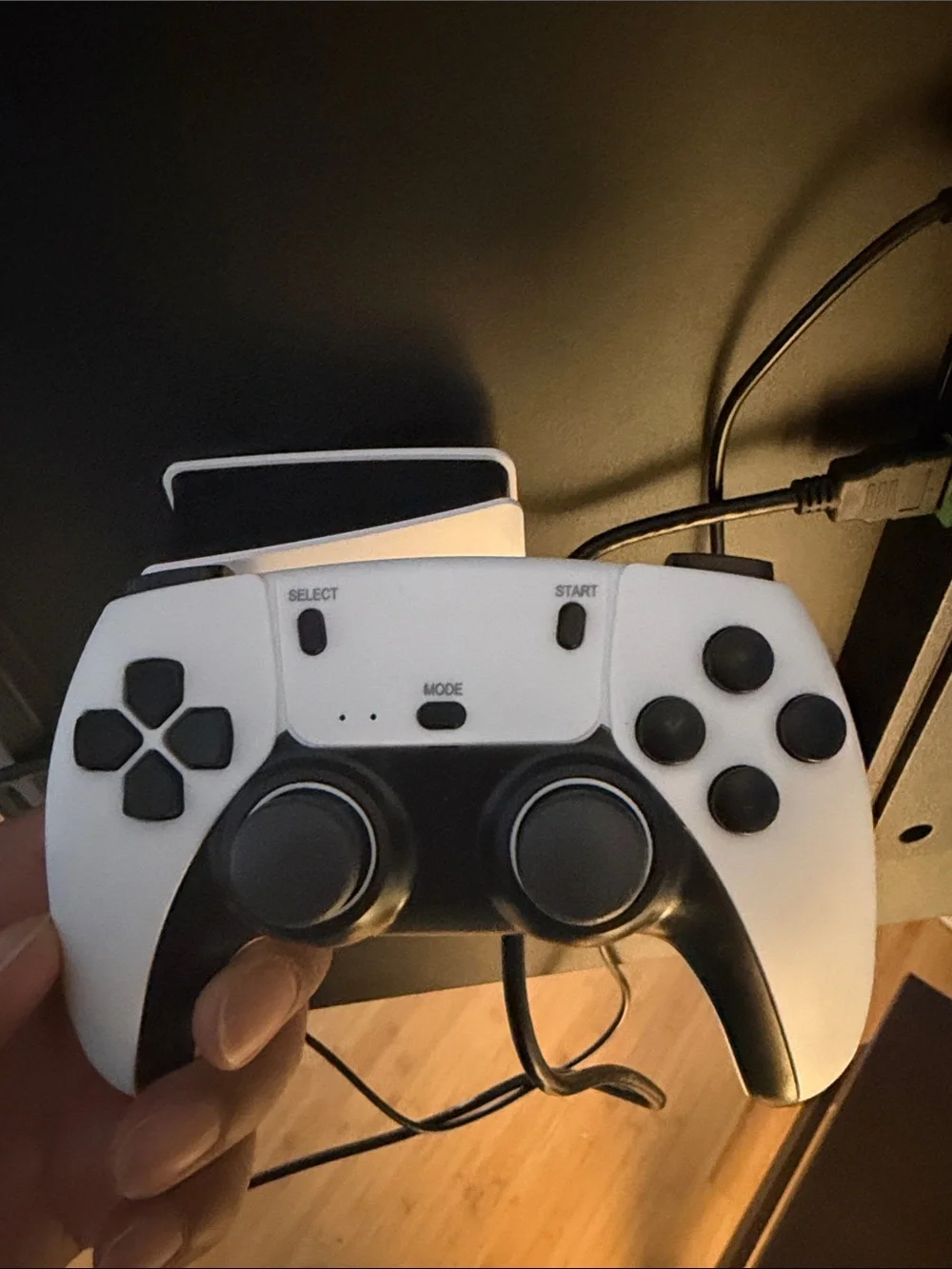 RS5 2.4G Wireless Gaming Console with White Controller